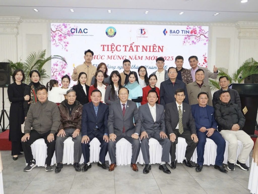 tiệc tất niên công ty luật 1-5