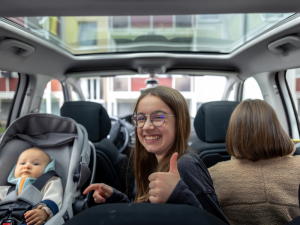 Lắp ghế an toàn cho trẻ em trên ô tô: 3 điều cha mẹ cần biết từ 01/01/2026